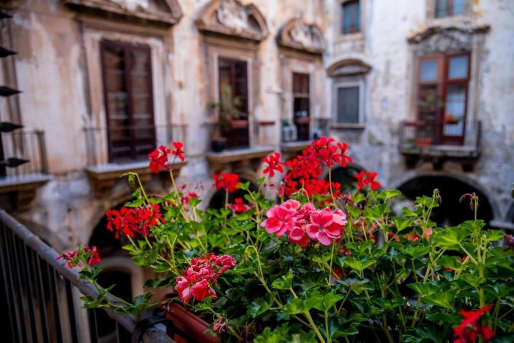 Ballaro' Hotel - Budget Room Palermo Exterior photo